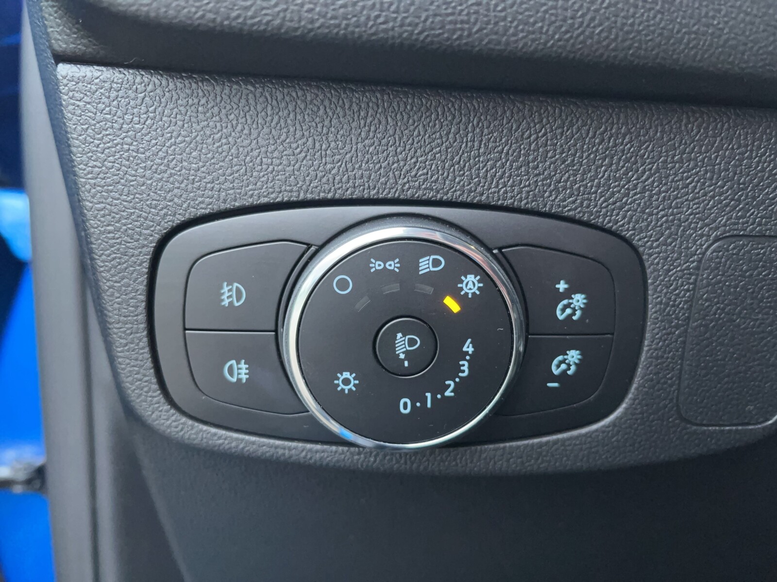 Ford Focus - zdjęcie 22