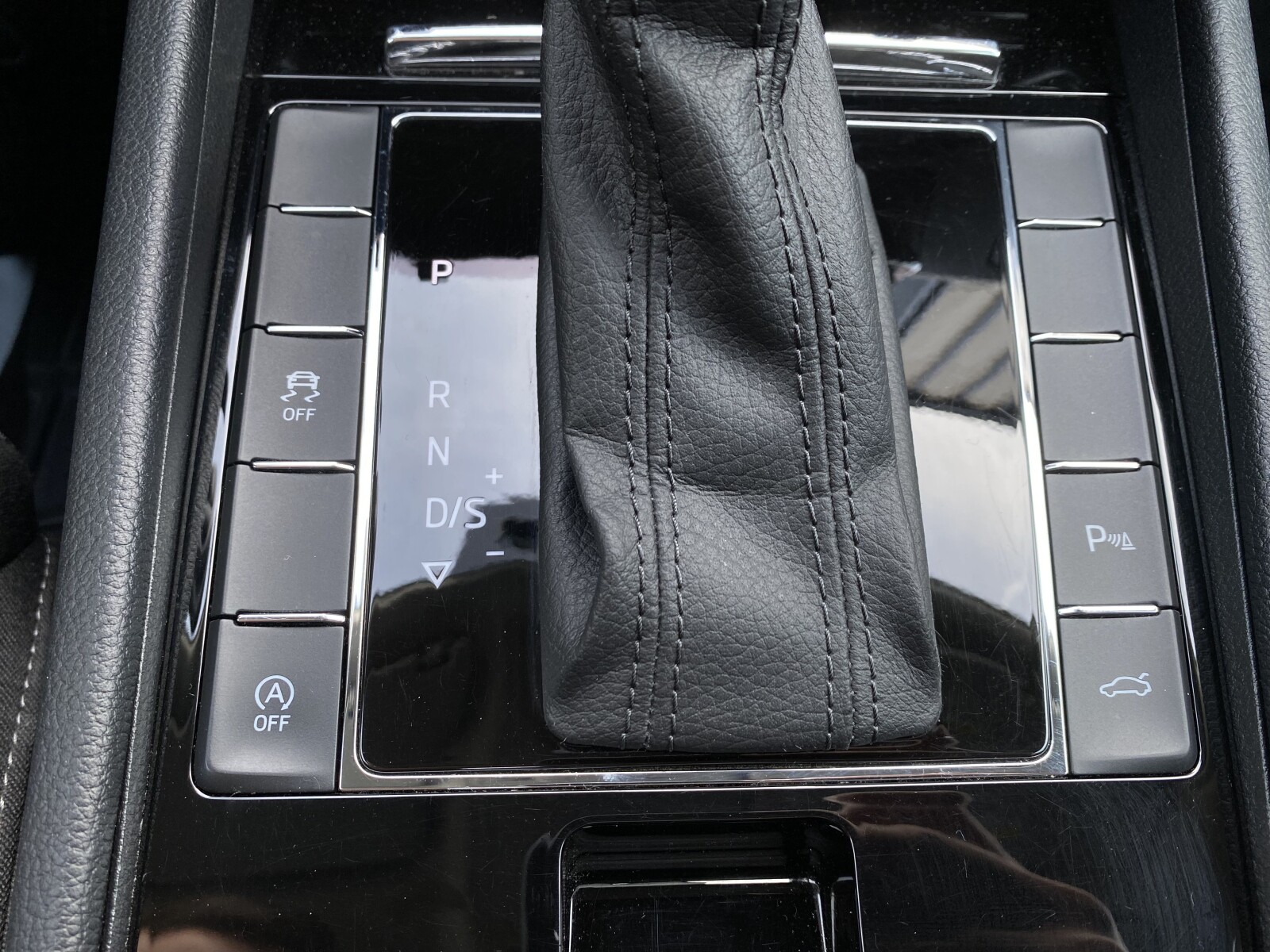 Škoda Superb - zdjęcie 14