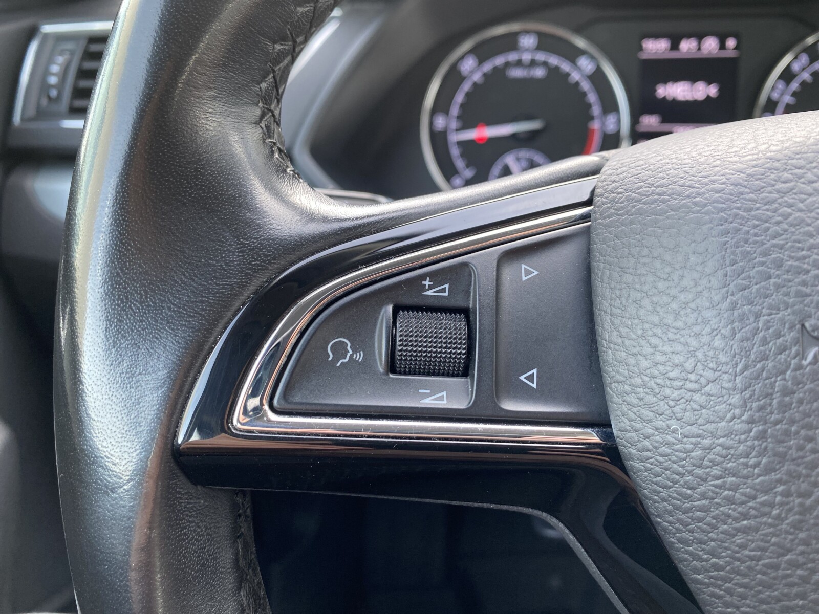 Škoda Superb - zdjęcie 25