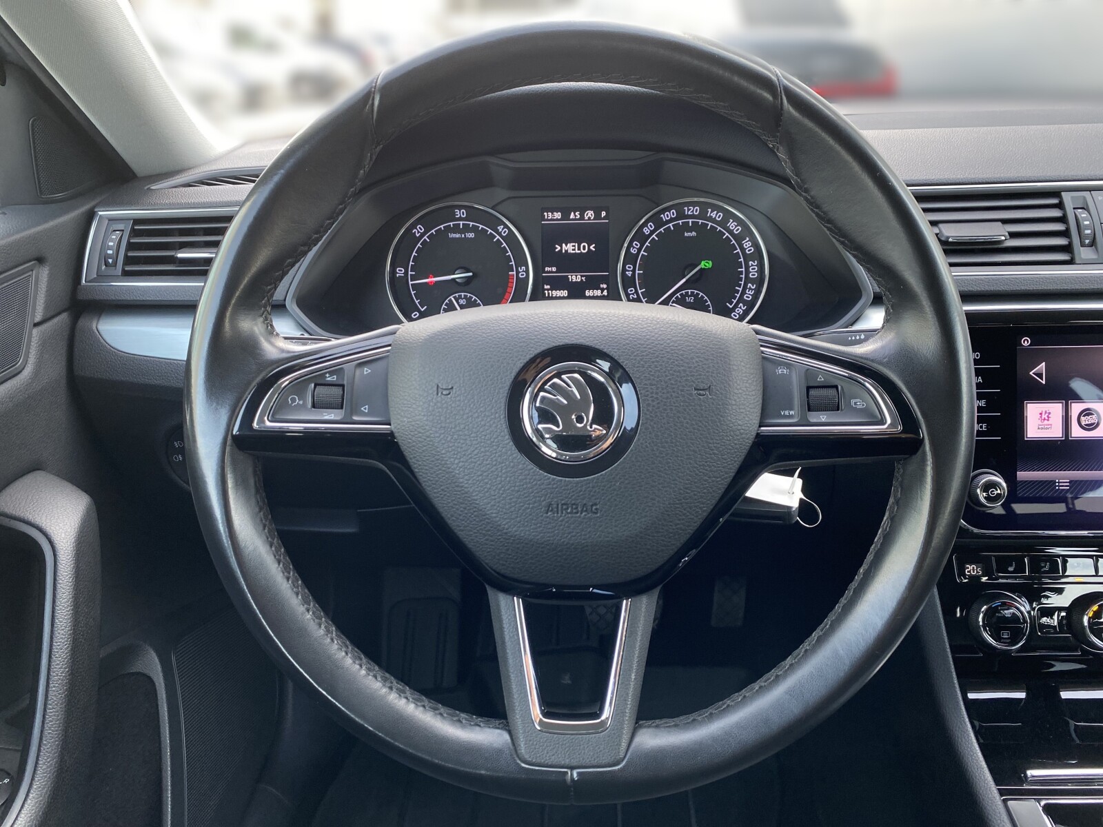 Škoda Superb - zdjęcie 24