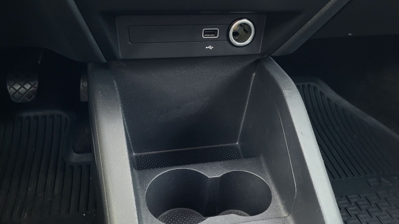 Škoda Fabia - zdjęcie 15