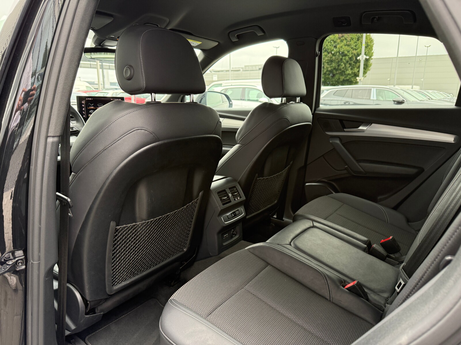 Audi Q5 Sportback TFSI e - zdjęcie 10