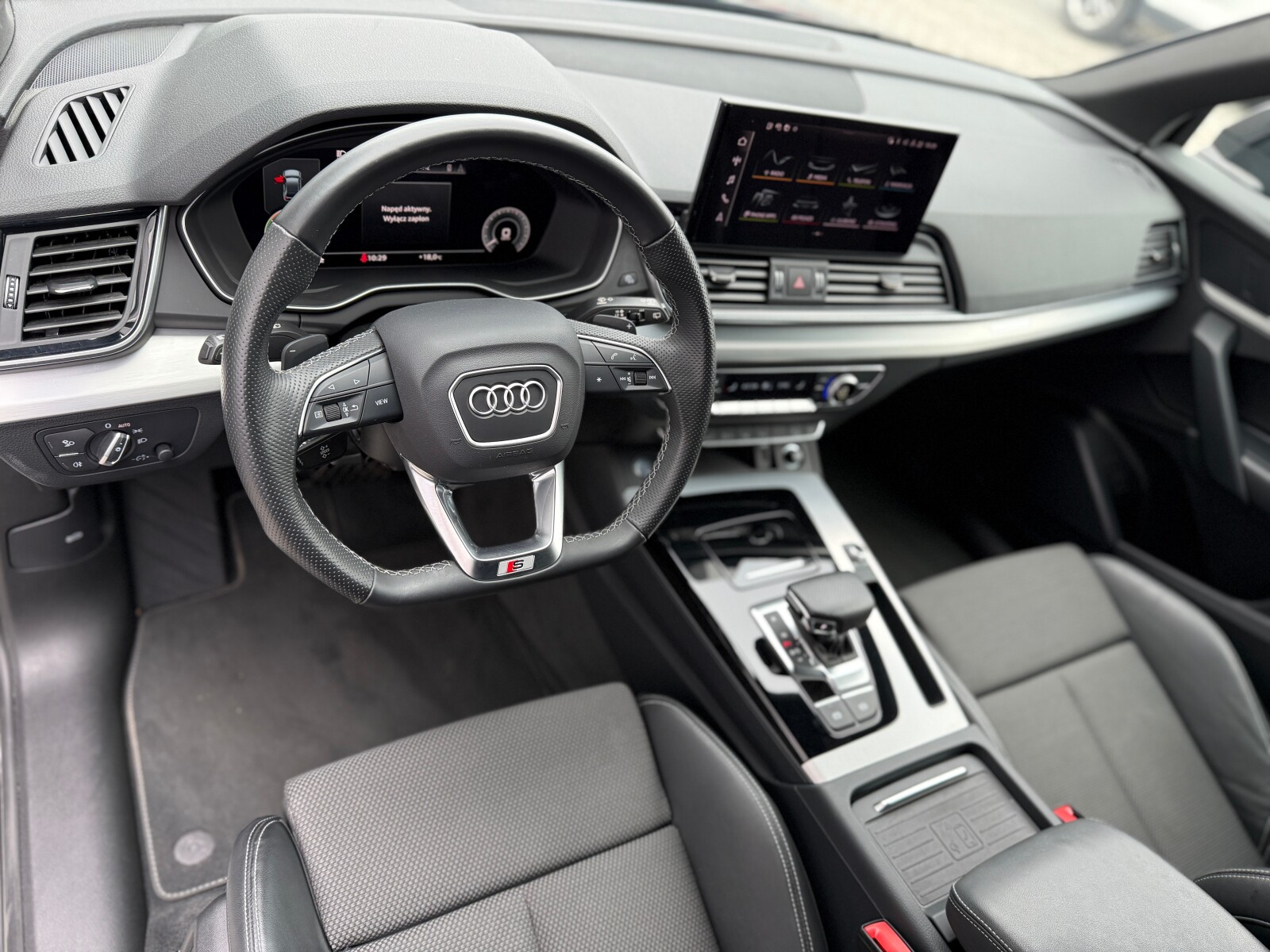 Audi Q5 Sportback TFSI e - zdjęcie 18