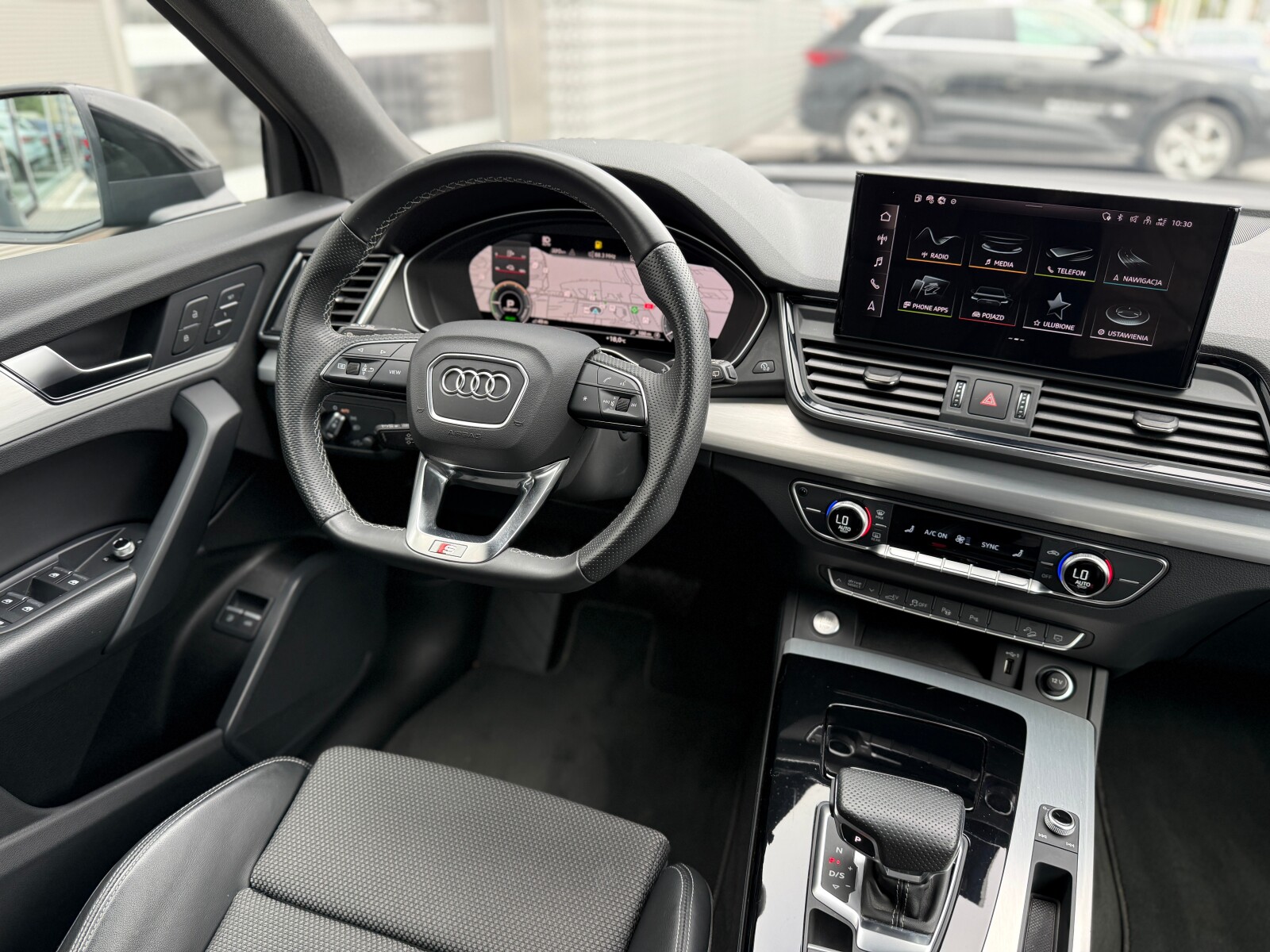 Audi Q5 Sportback TFSI e - zdjęcie 13