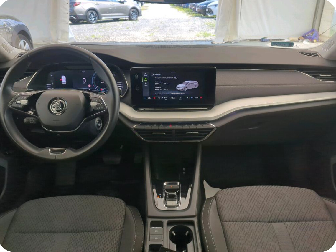 Škoda Octavia Combi - zdjęcie 3