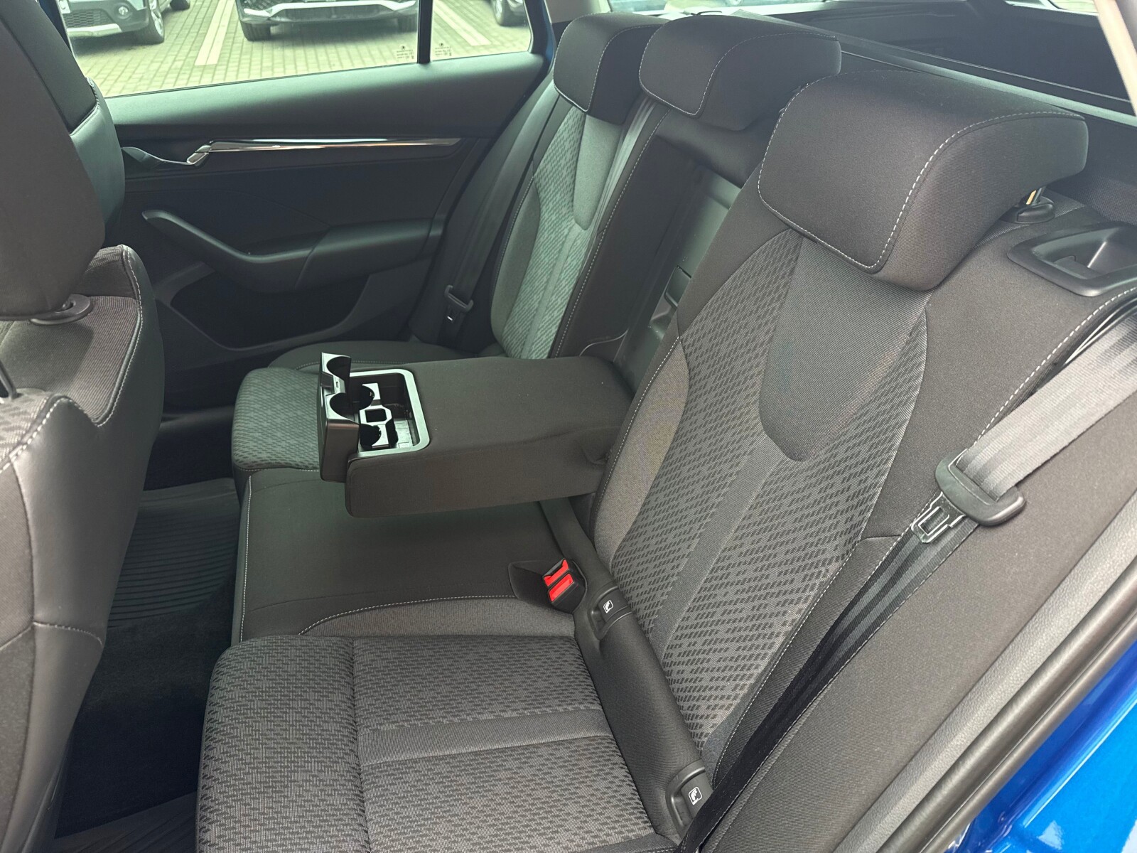 Škoda Octavia Combi - zdjęcie 35