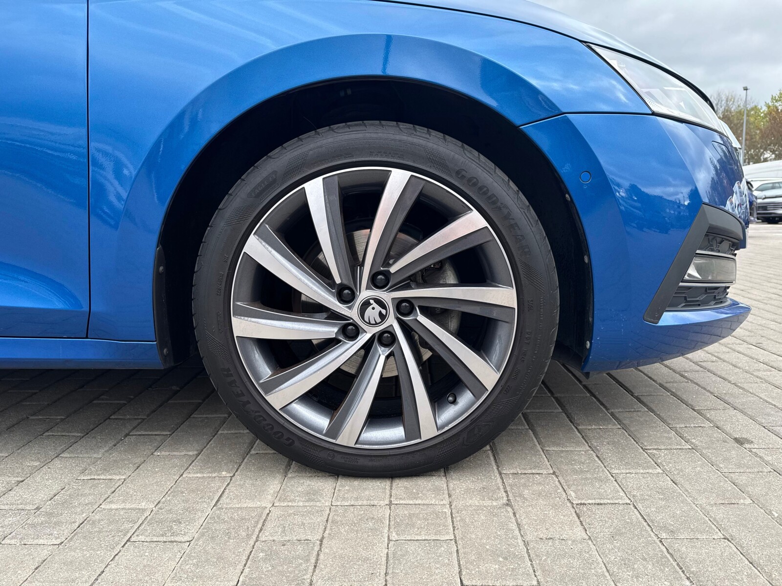 Škoda Octavia Combi - zdjęcie 39