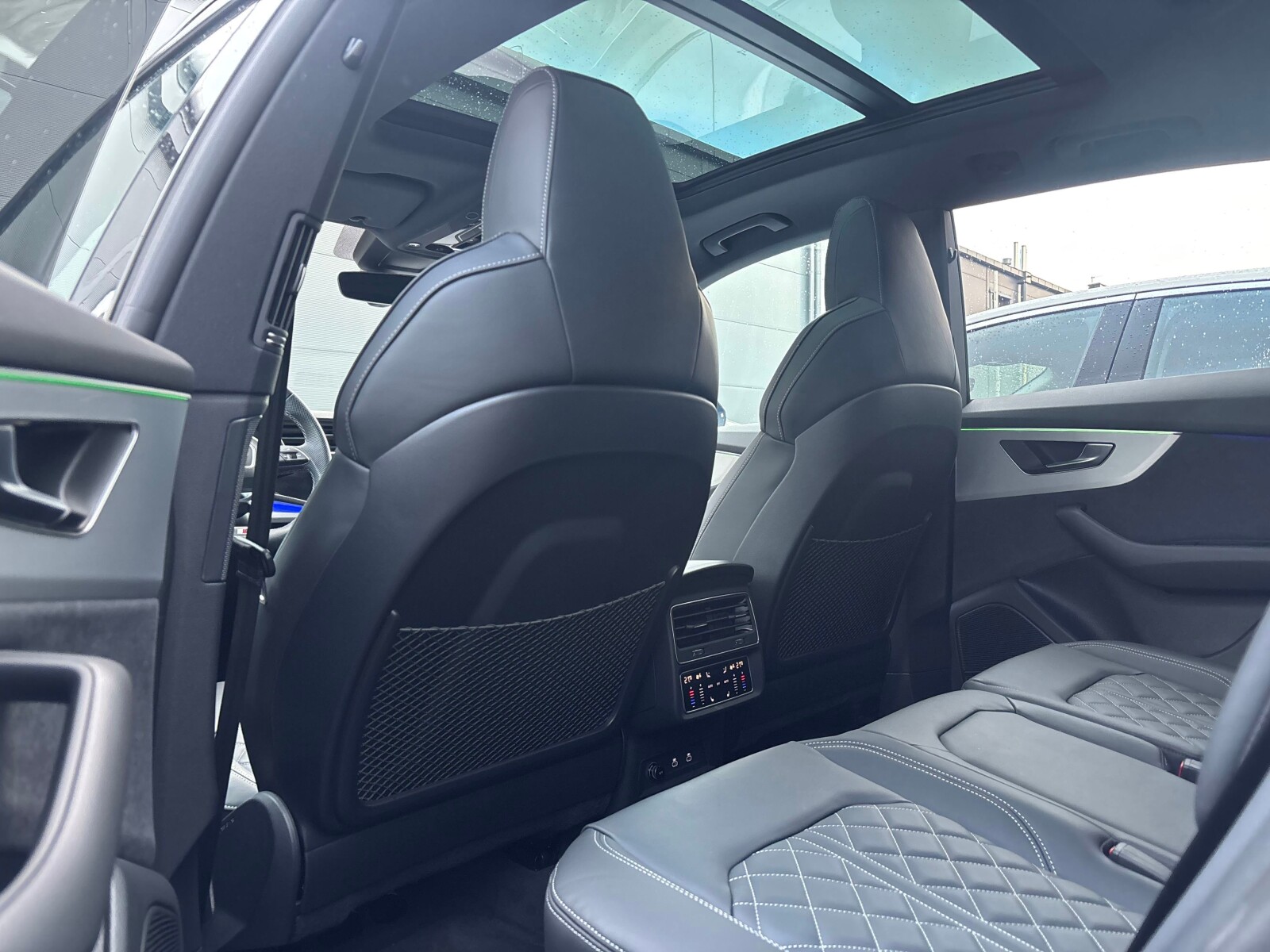 Audi Q8 - zdjęcie 35