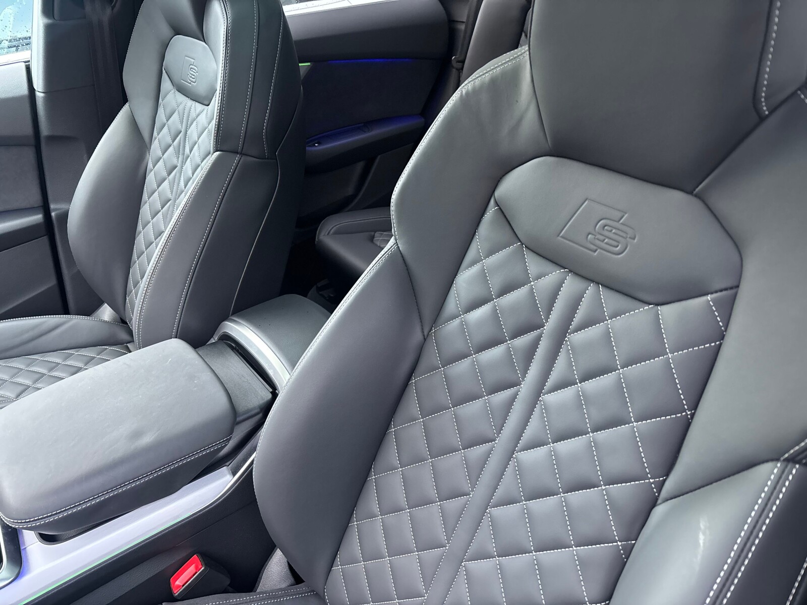 Audi Q8 - zdjęcie 33