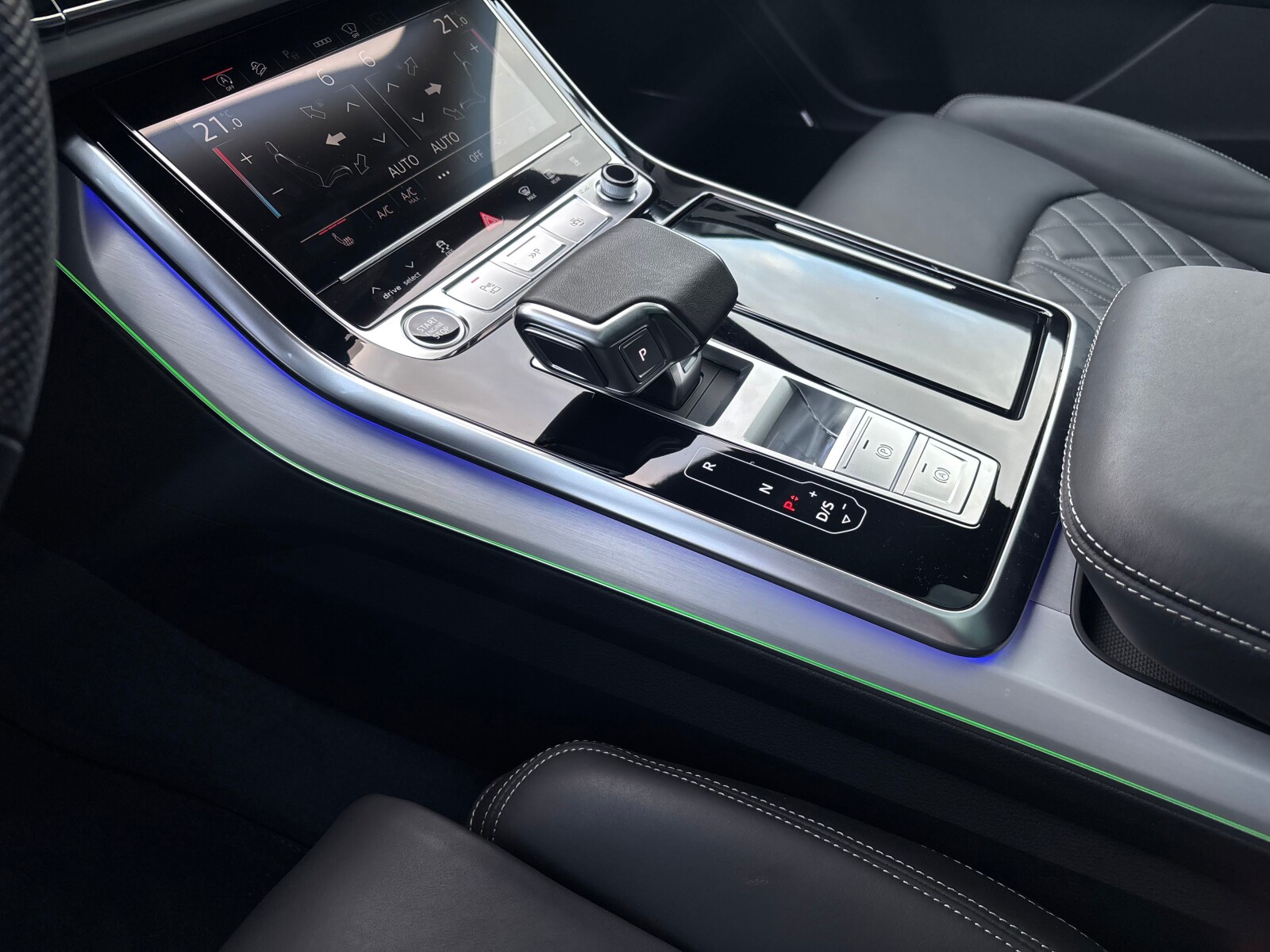 Audi Q8 - zdjęcie 19
