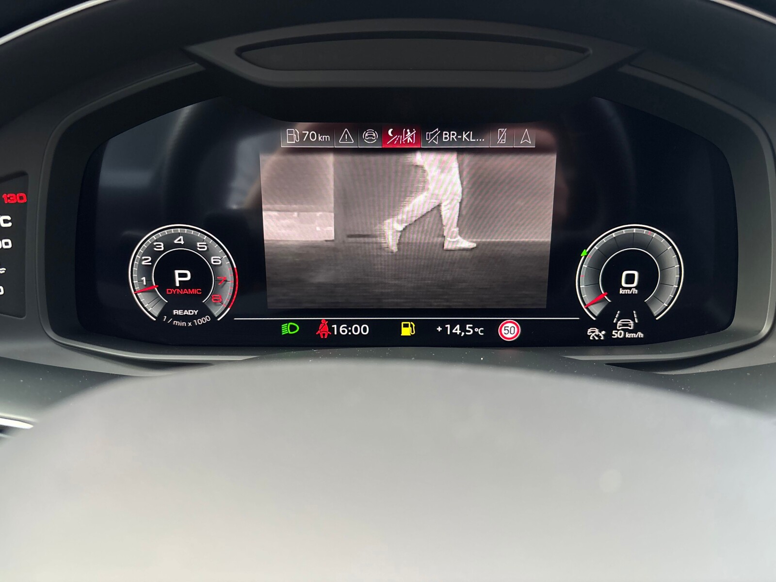 Audi Q8 - zdjęcie 14