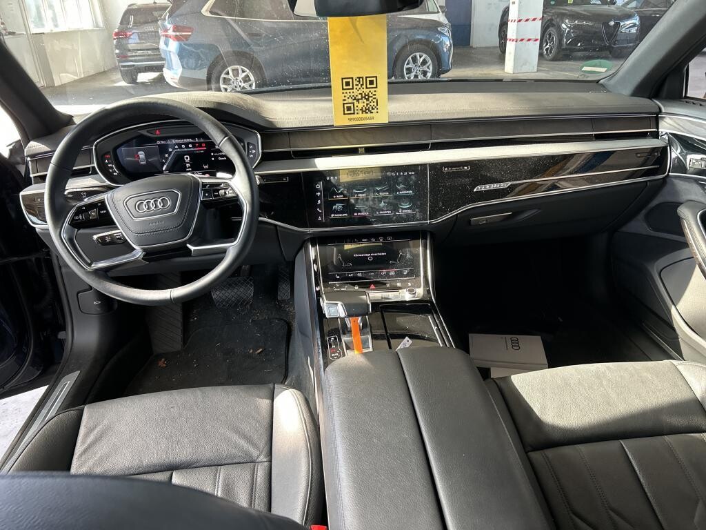Audi A8 - zdjęcie 3