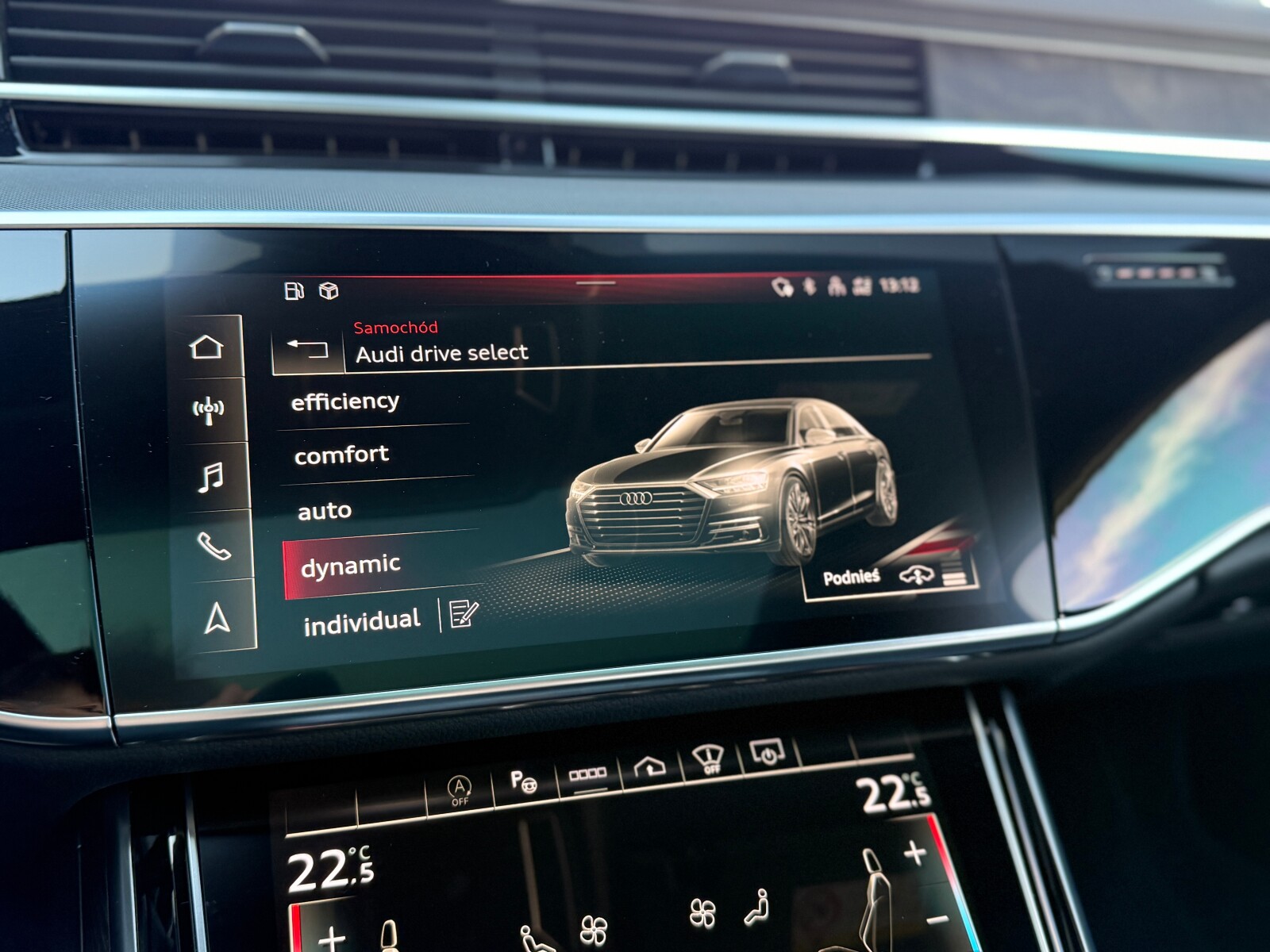 Audi A8 - zdjęcie 34