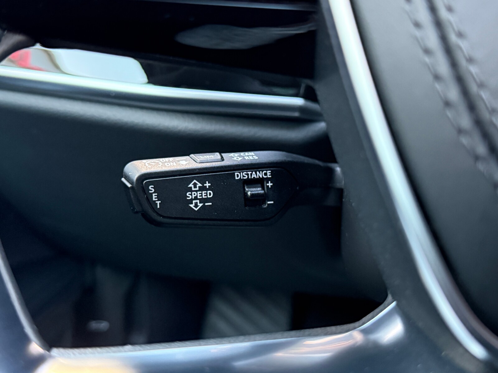 Audi A8 - zdjęcie 27