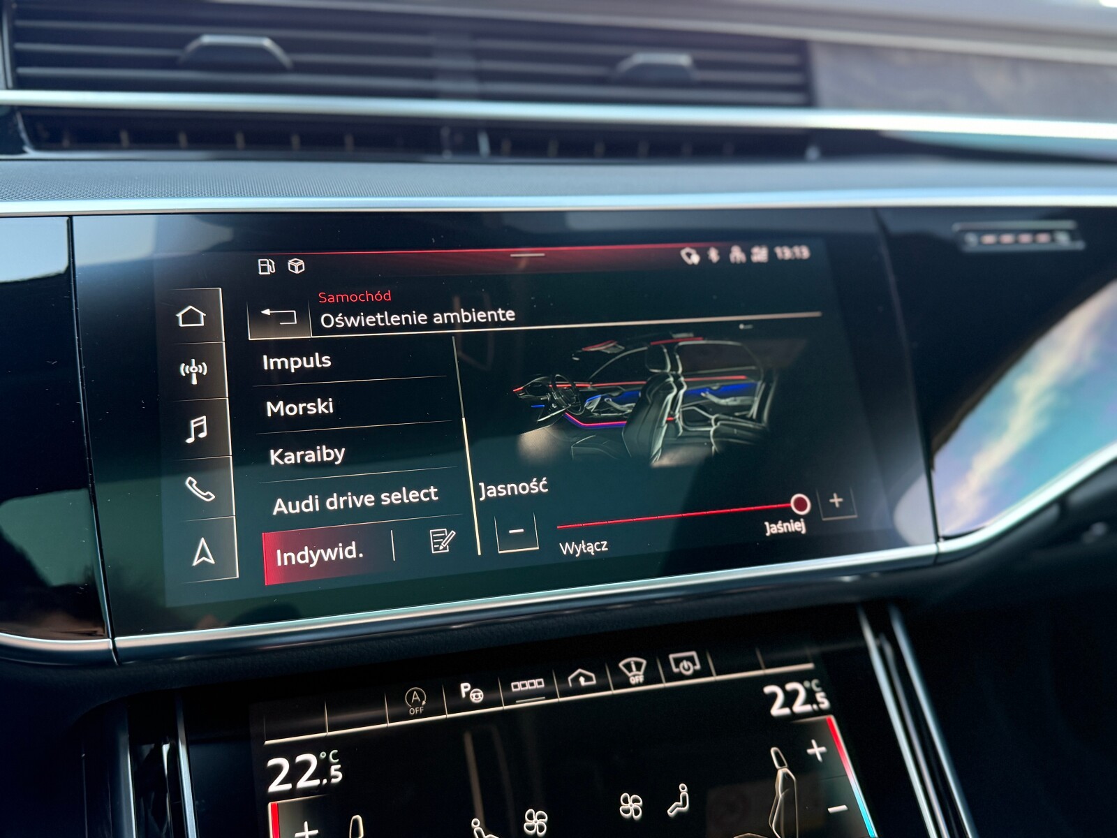 Audi A8 - zdjęcie 35