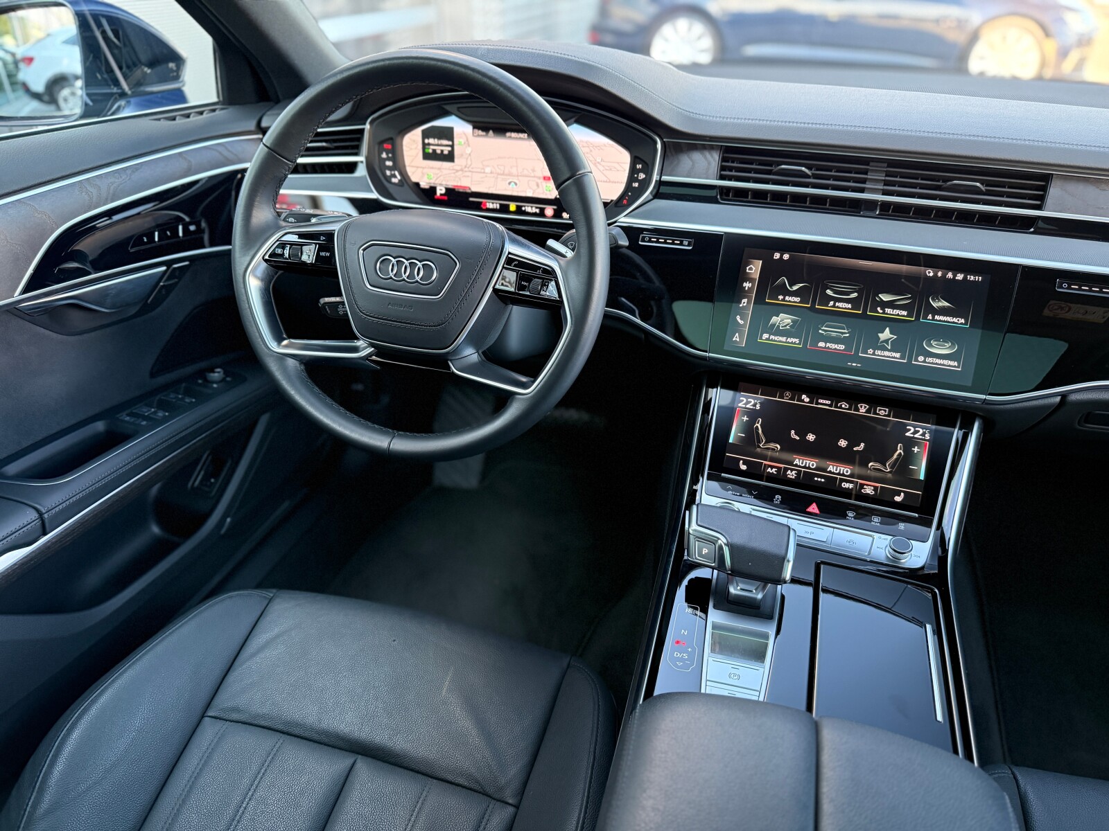 Audi A8 - zdjęcie 15