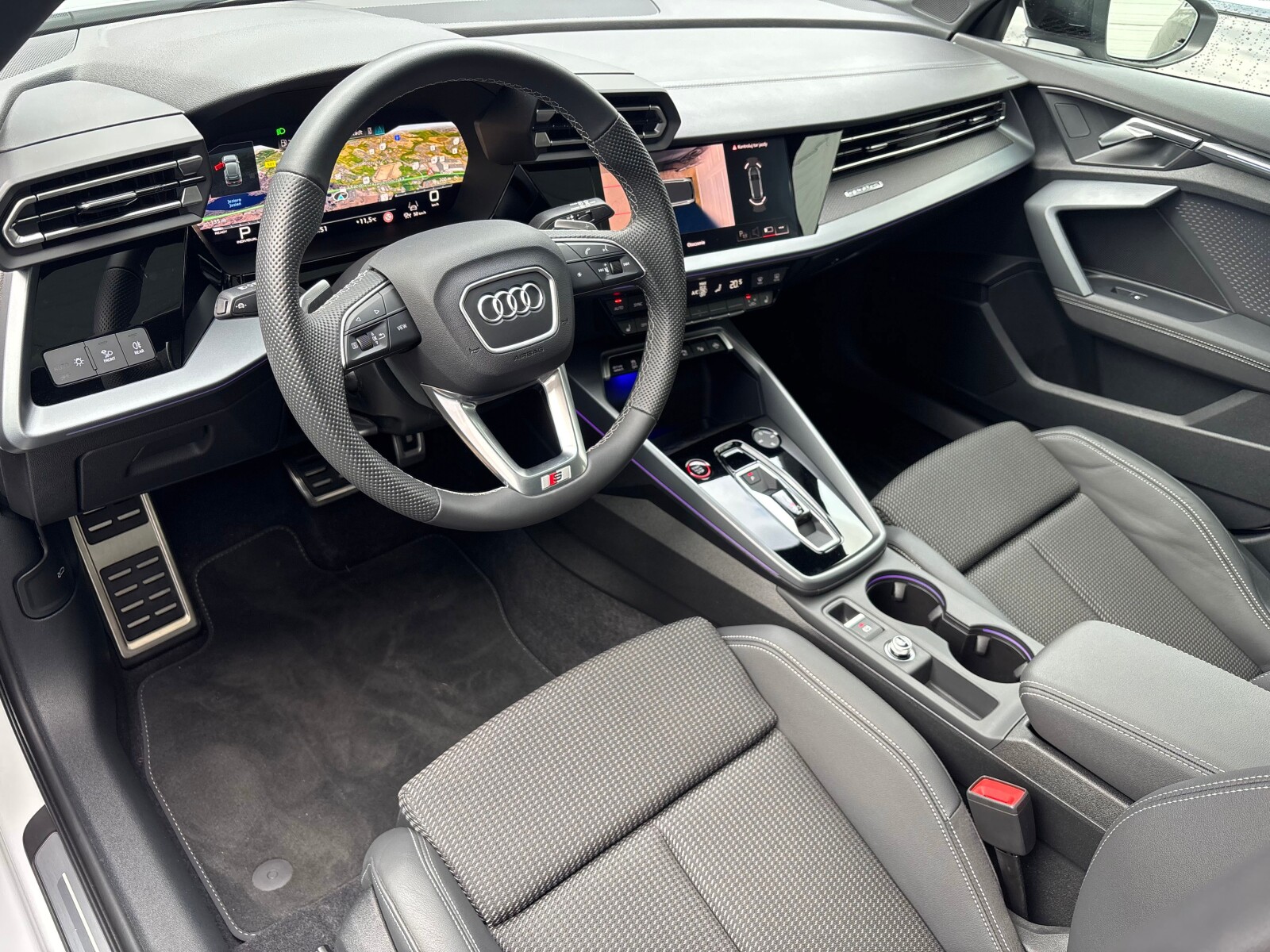 Audi S3 Sportback - zdjęcie 17
