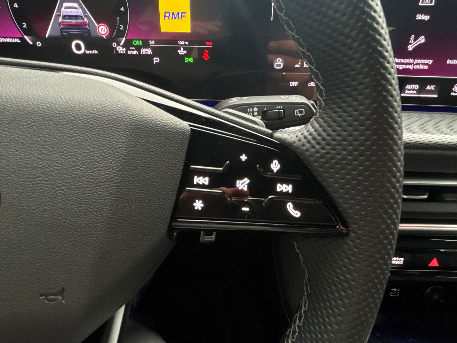 Audi Q5 Sportback - zdjęcie 14