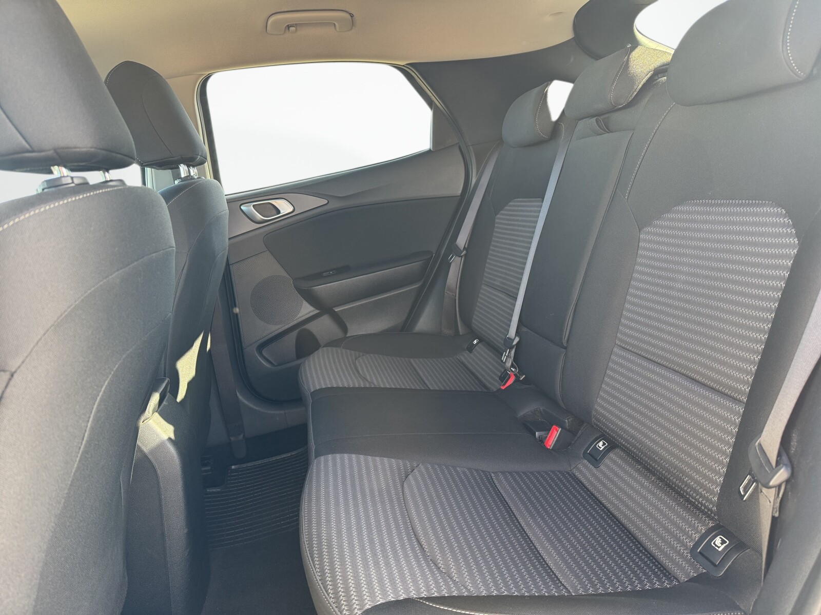 Kia XCeed - zdjęcie 21