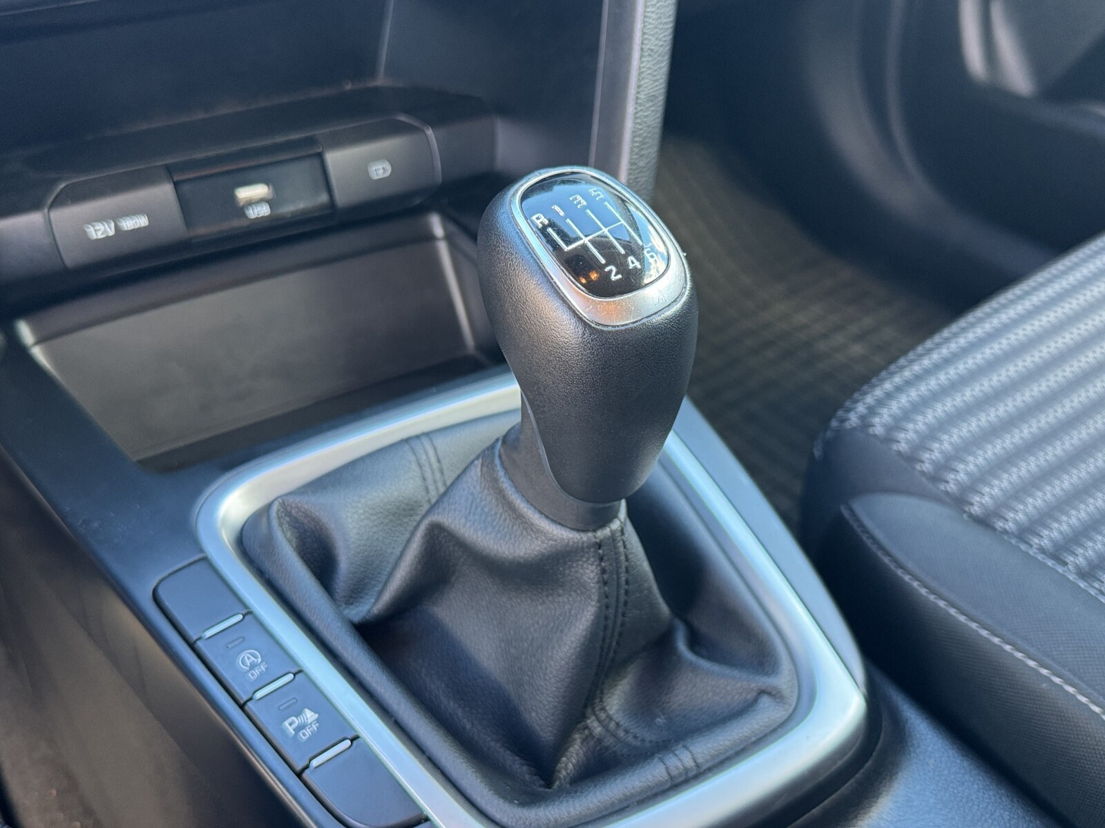 Kia XCeed - zdjęcie 20