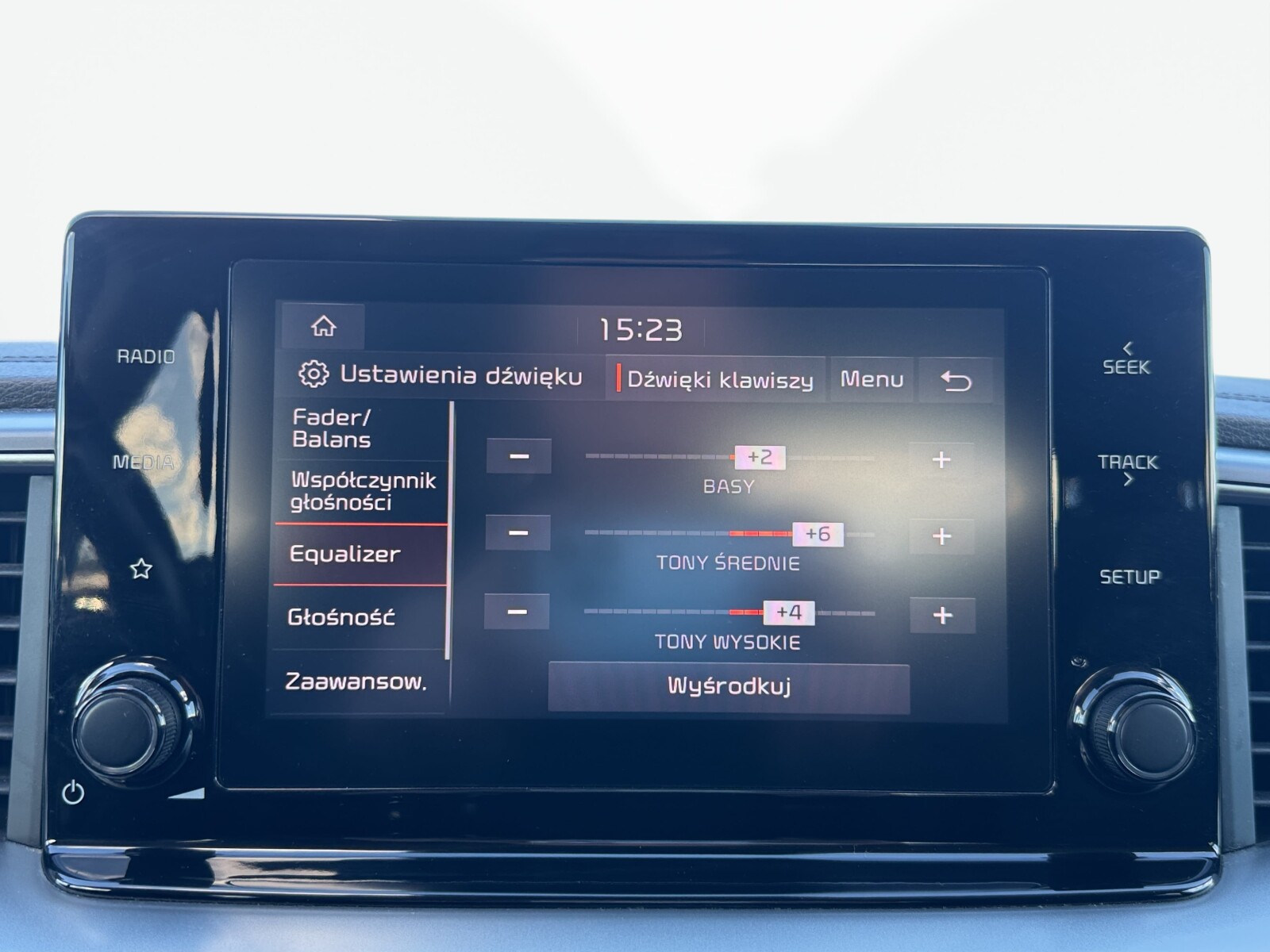 Kia XCeed - zdjęcie 17