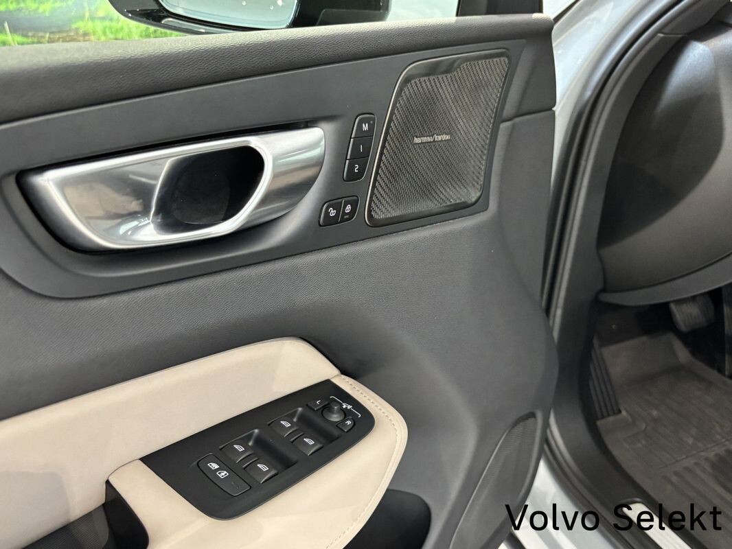 Volvo XC 60 - zdjęcie 3