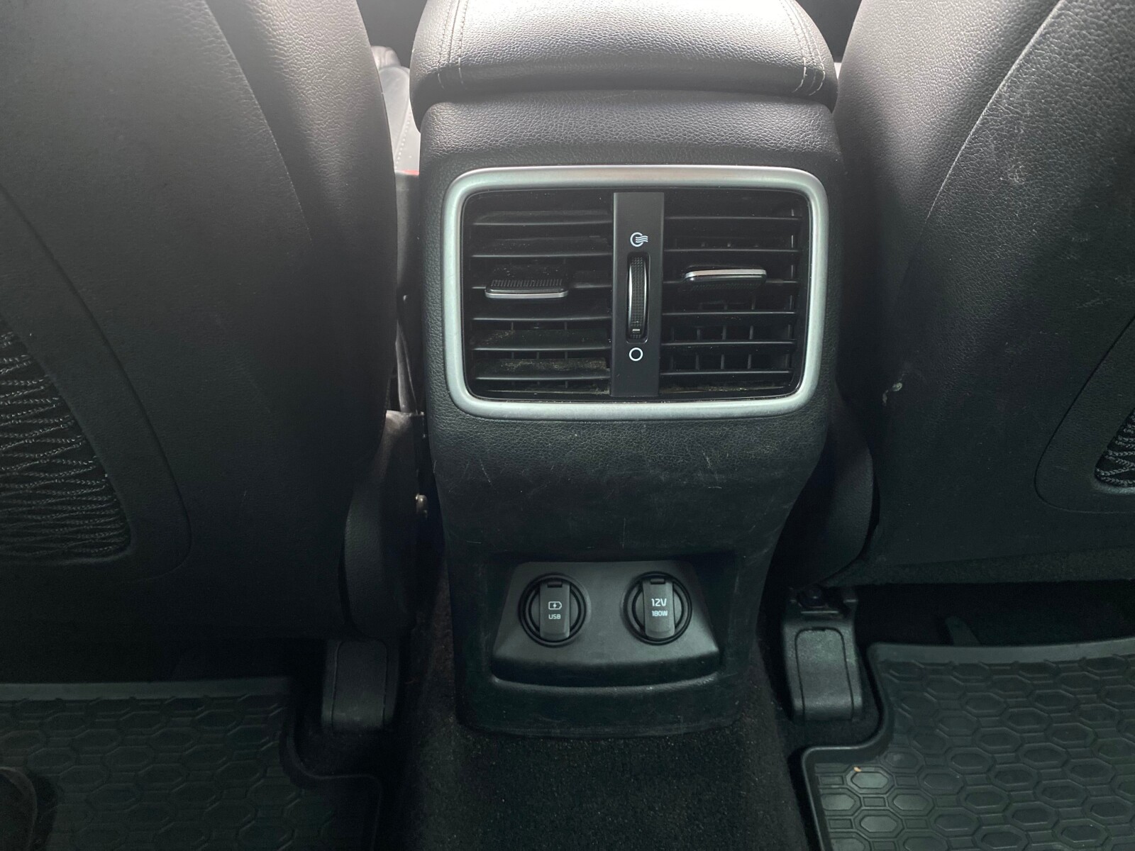 Kia Sportage - zdjęcie 34