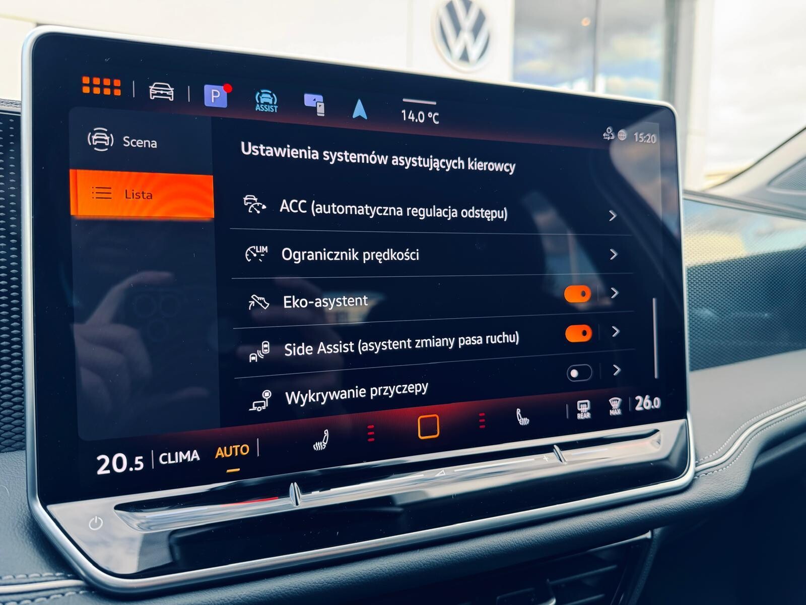 Volkswagen Passat - zdjęcie 30