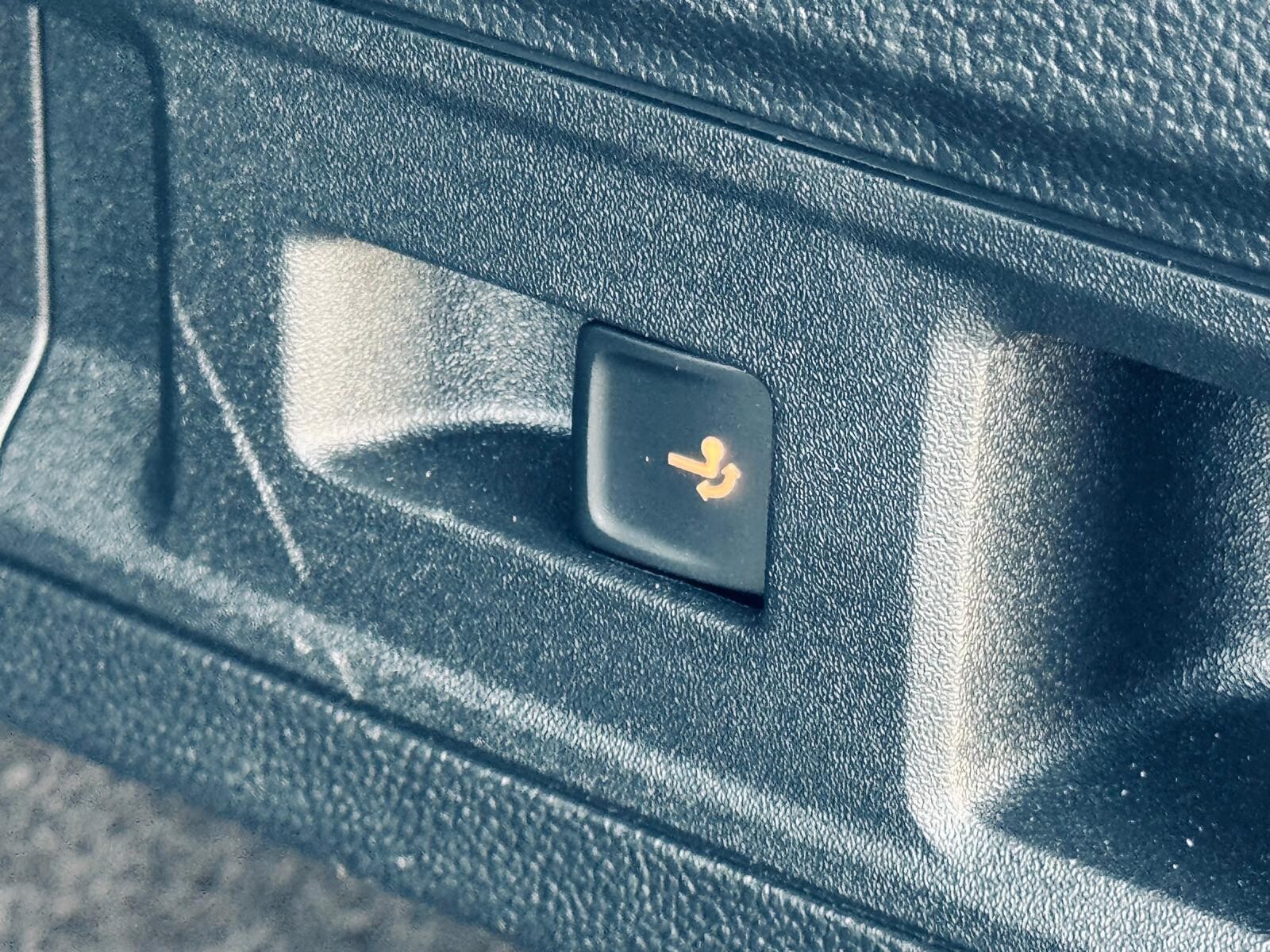 Volkswagen Passat - zdjęcie 10