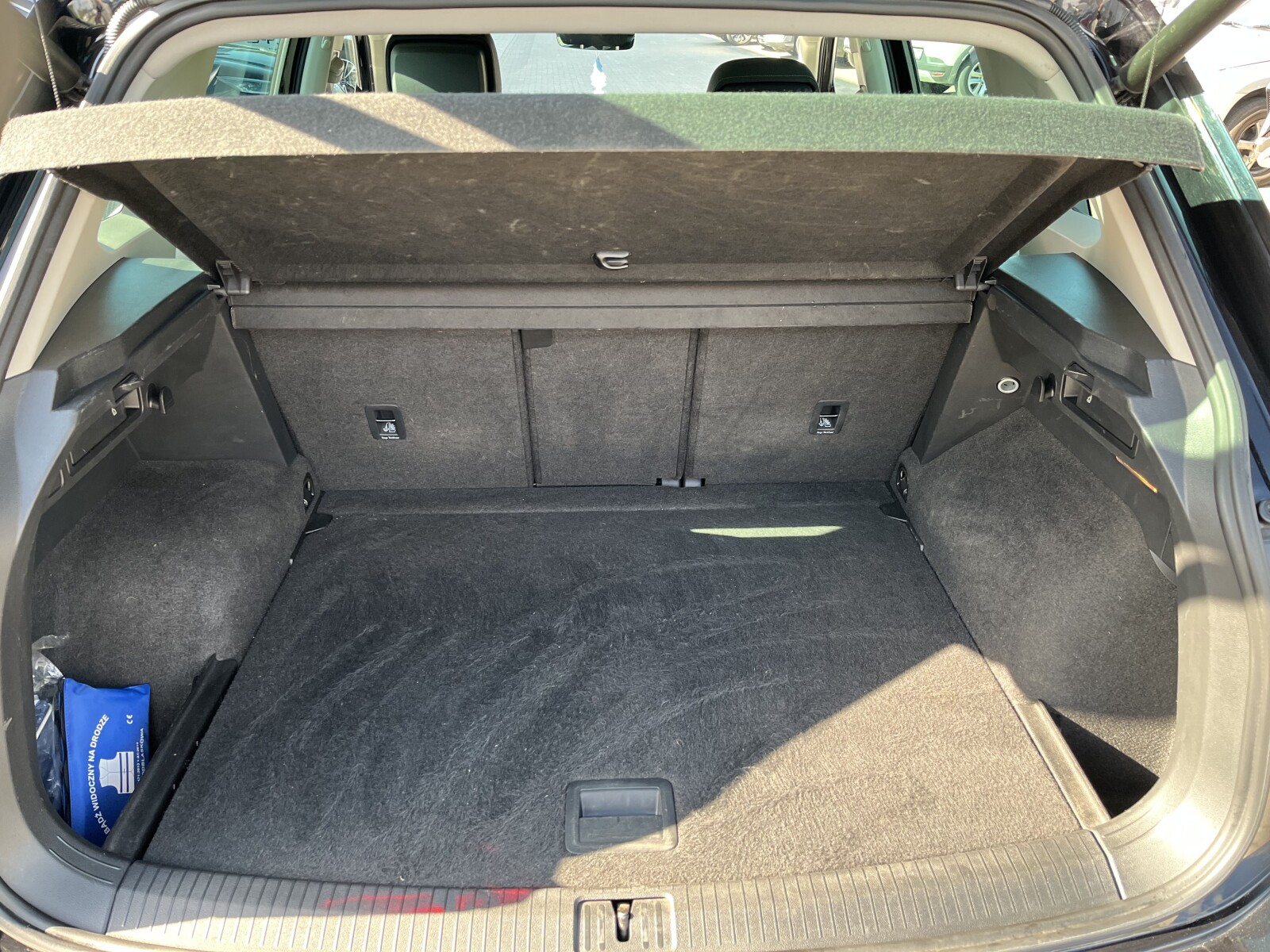 Volkswagen Tiguan - zdjęcie 16