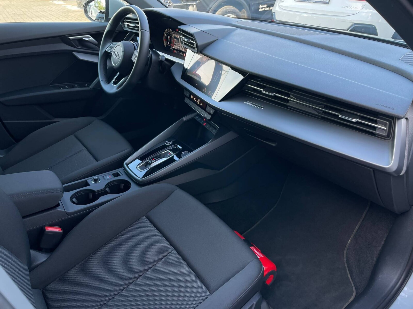 Audi A3 Sportback - zdjęcie 19