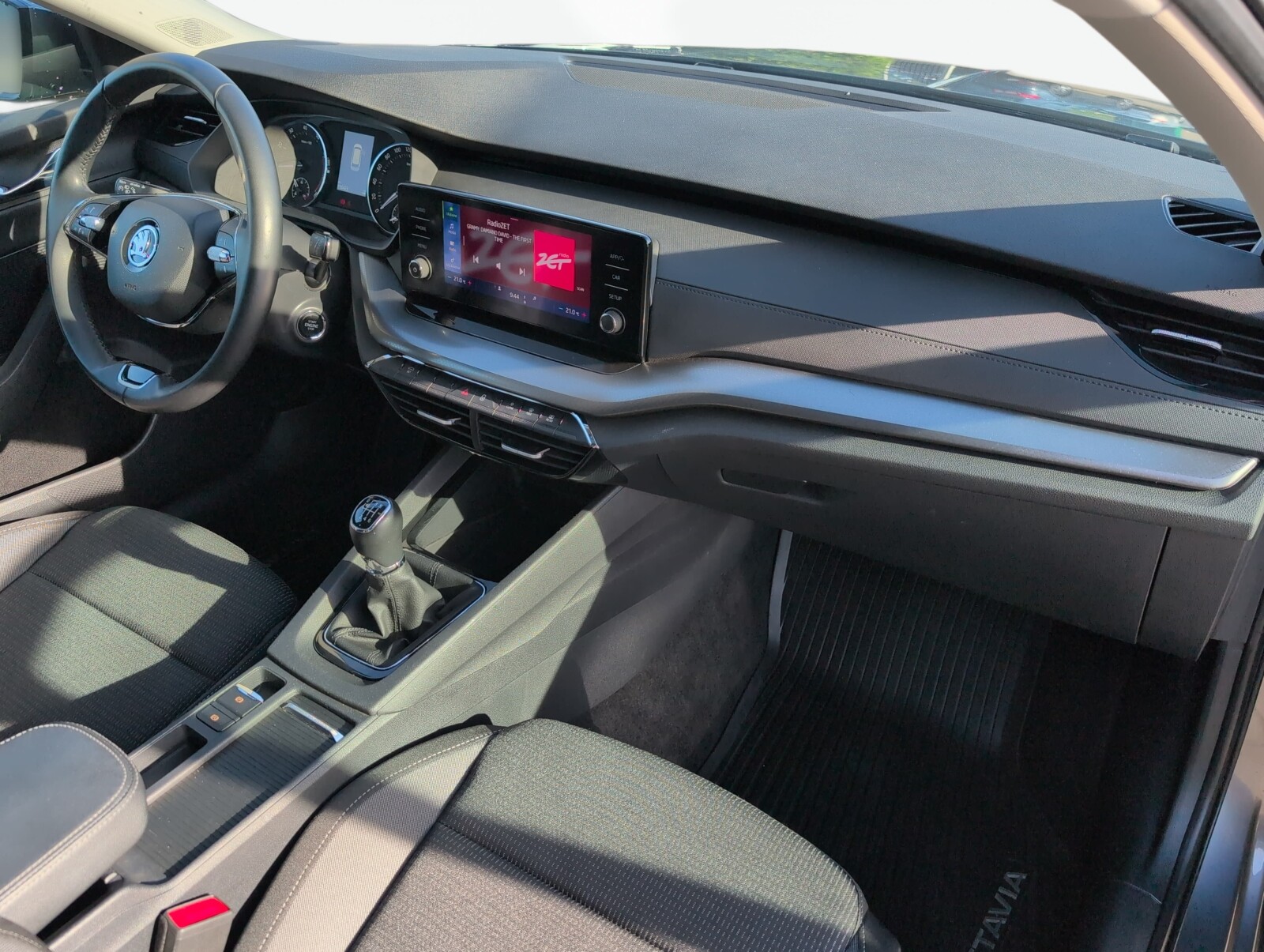 Škoda Octavia Combi - zdjęcie 15