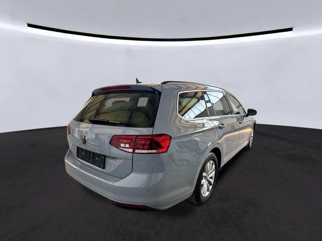 Volkswagen Passat - zdjęcie 4