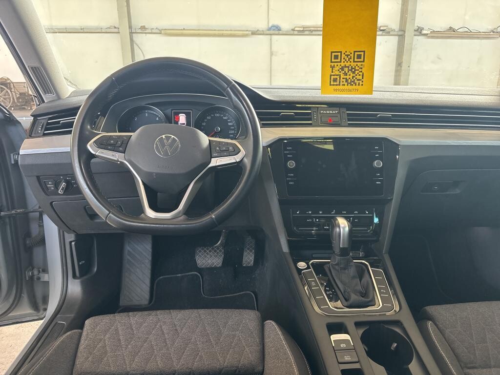 Volkswagen Passat - zdjęcie 6