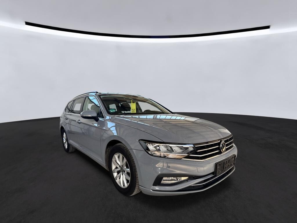 Volkswagen Passat - zdjęcie 2