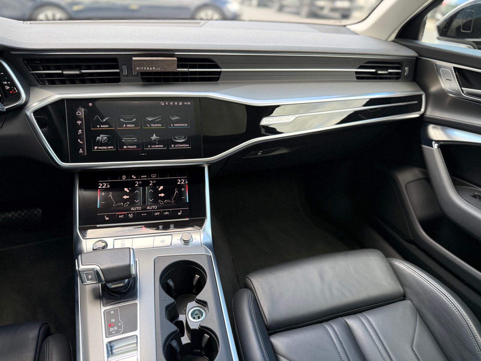 Audi A6 Avant - zdjęcie 16
