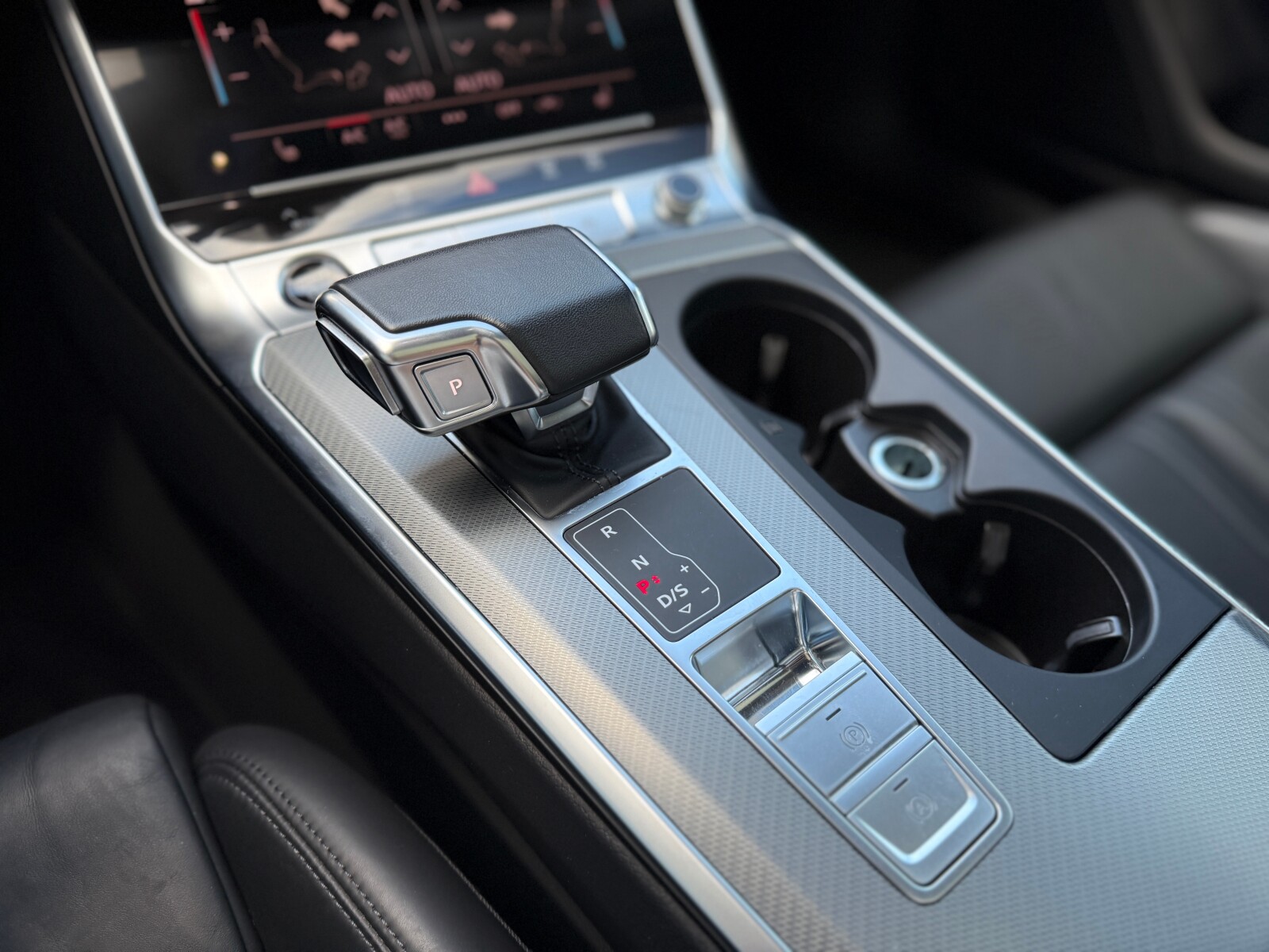 Audi A6 Avant - zdjęcie 25