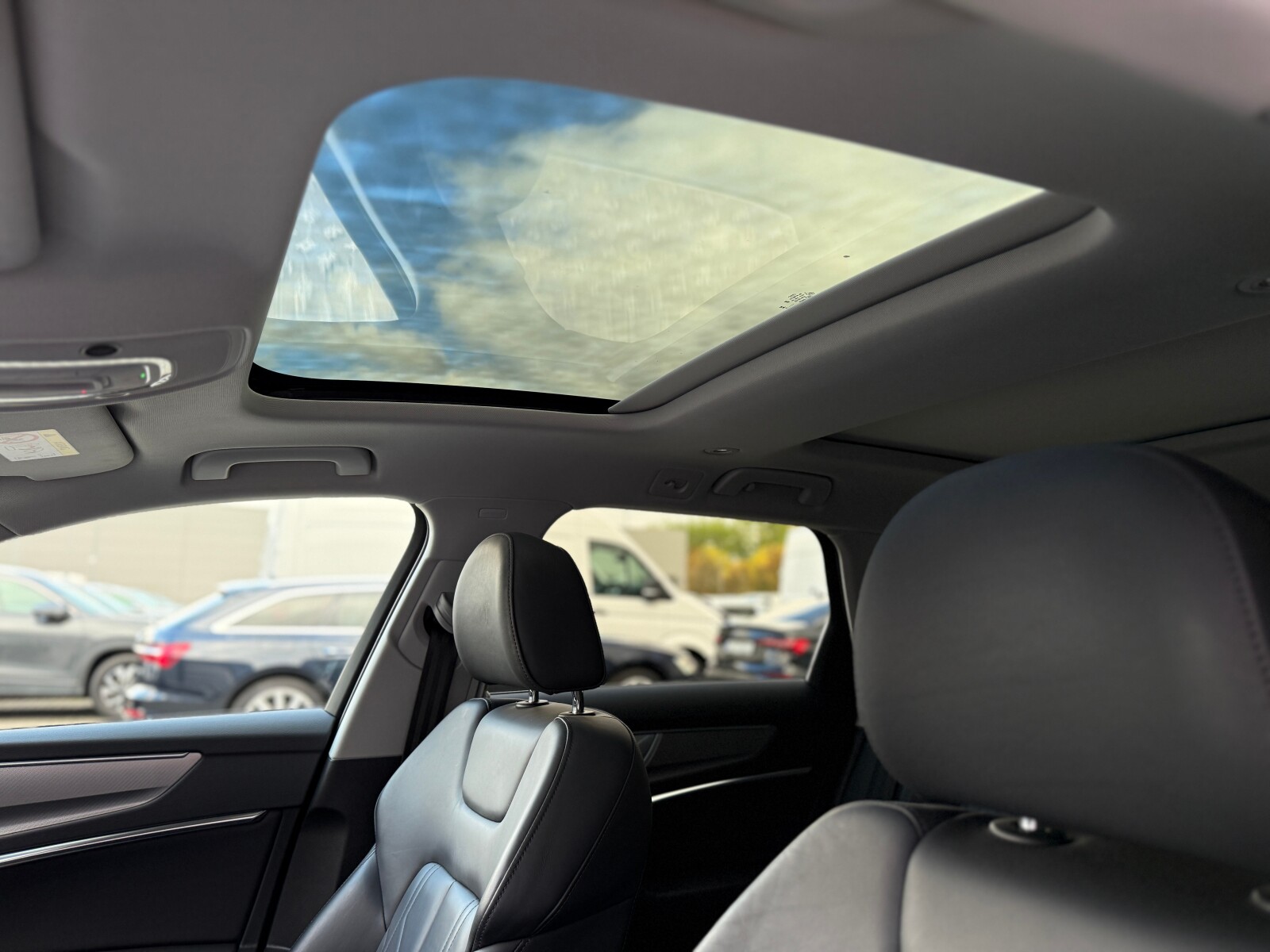Audi A6 Avant - zdjęcie 21