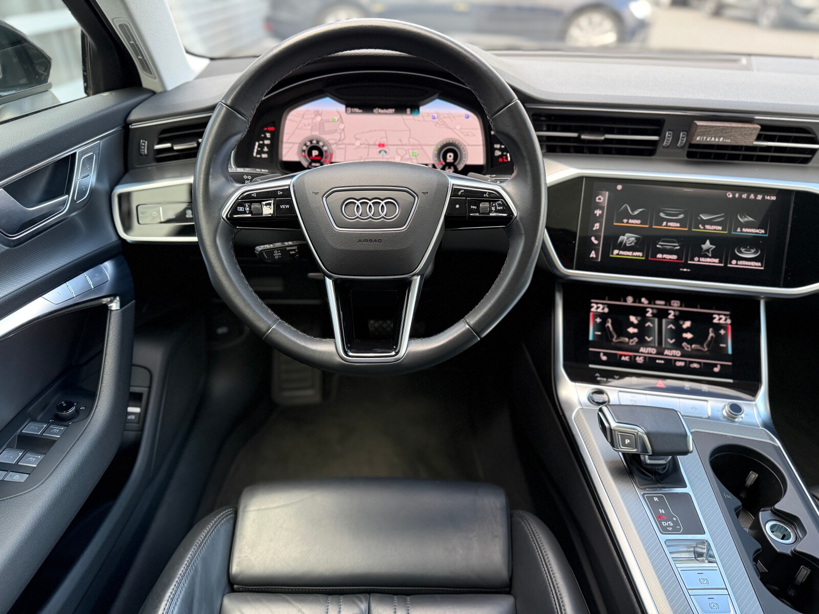 Audi A6 Avant - zdjęcie 17