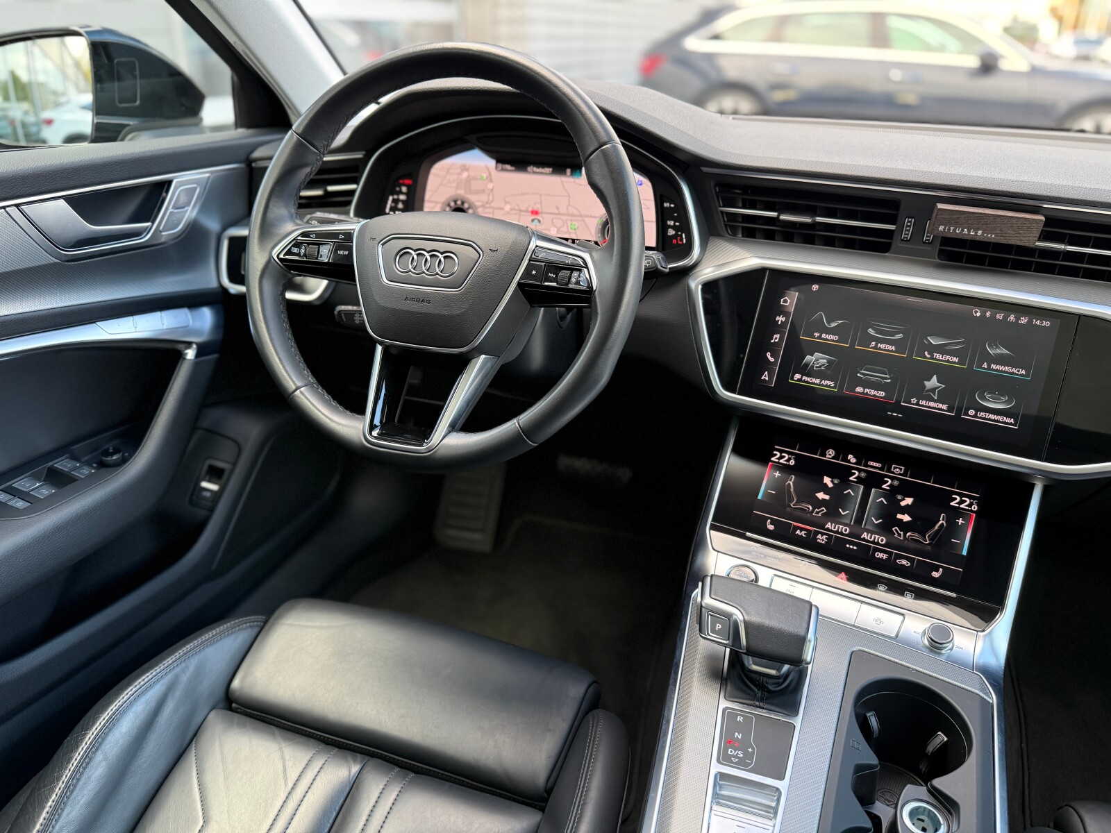 Audi A6 Avant - zdjęcie 15