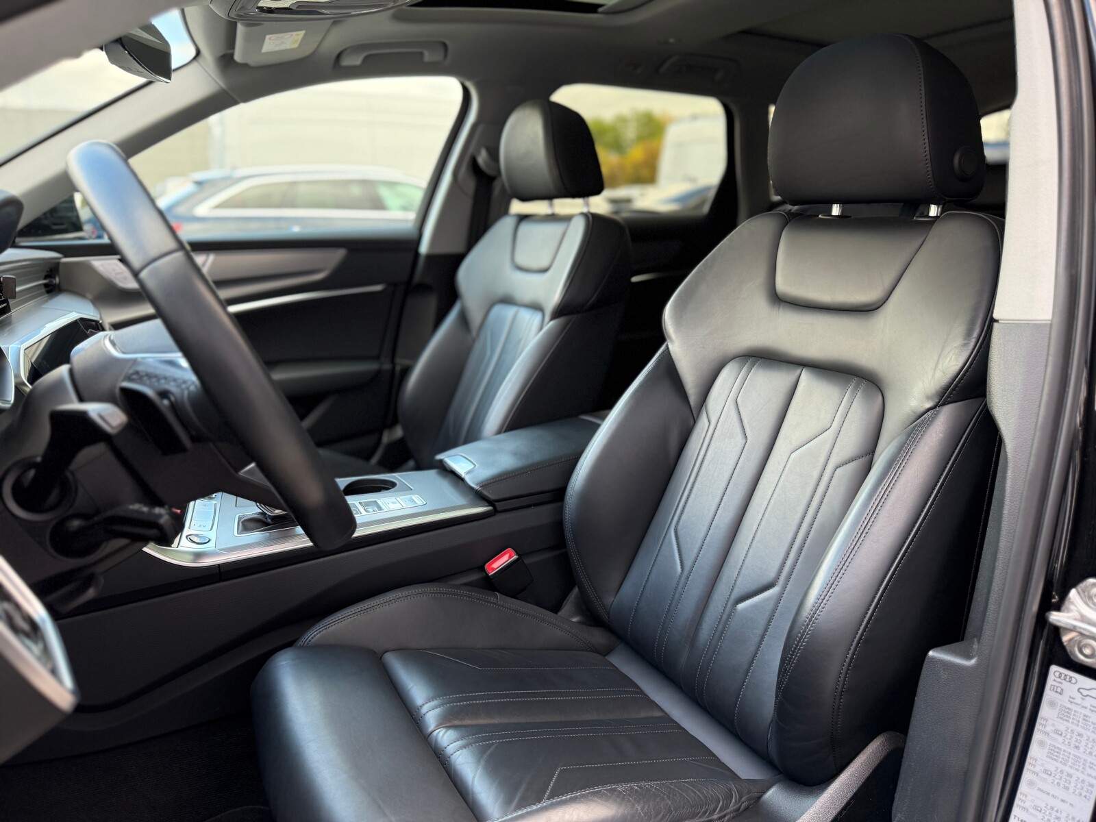 Audi A6 Avant - zdjęcie 22