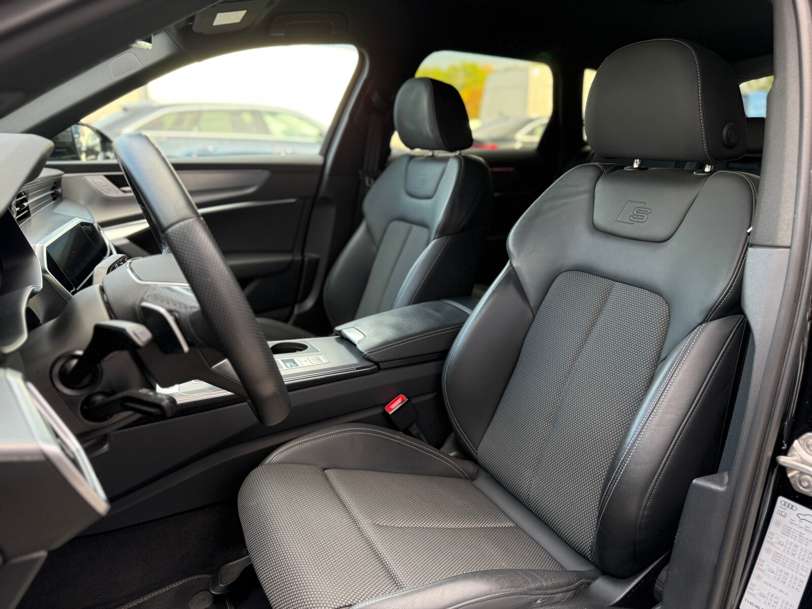 Audi A6 Avant - zdjęcie 21