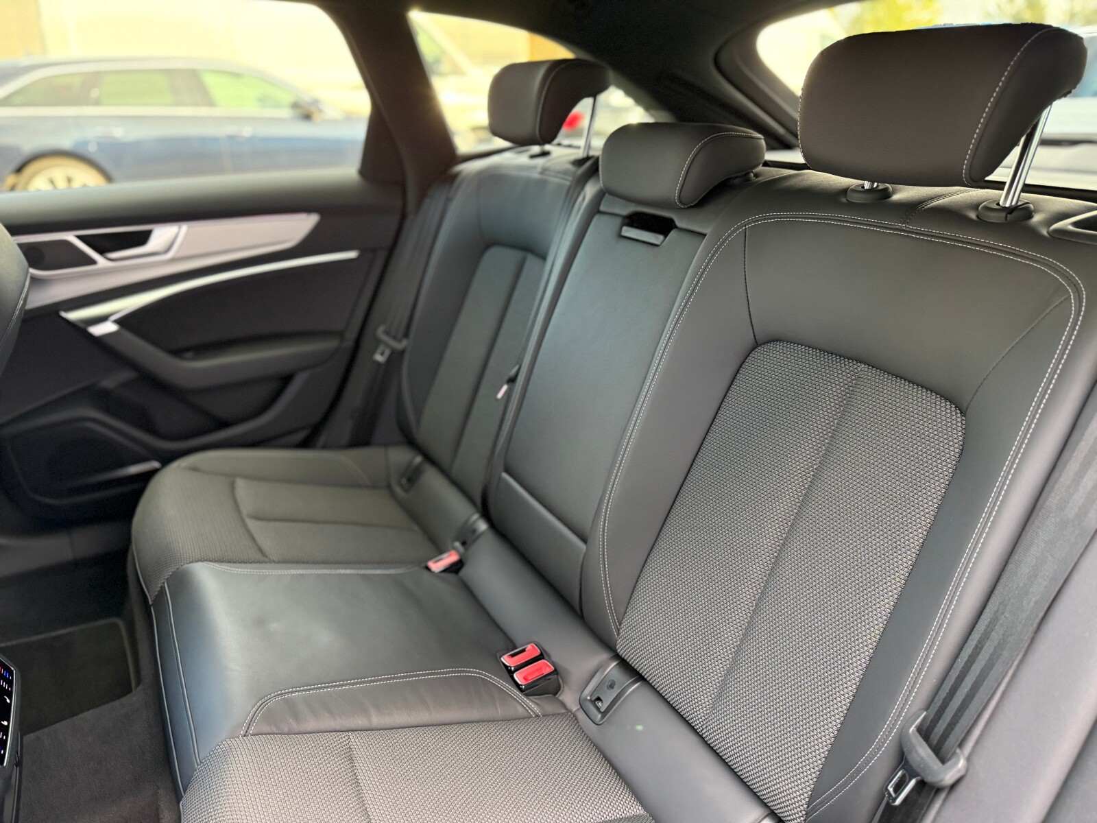 Audi A6 Avant - zdjęcie 13