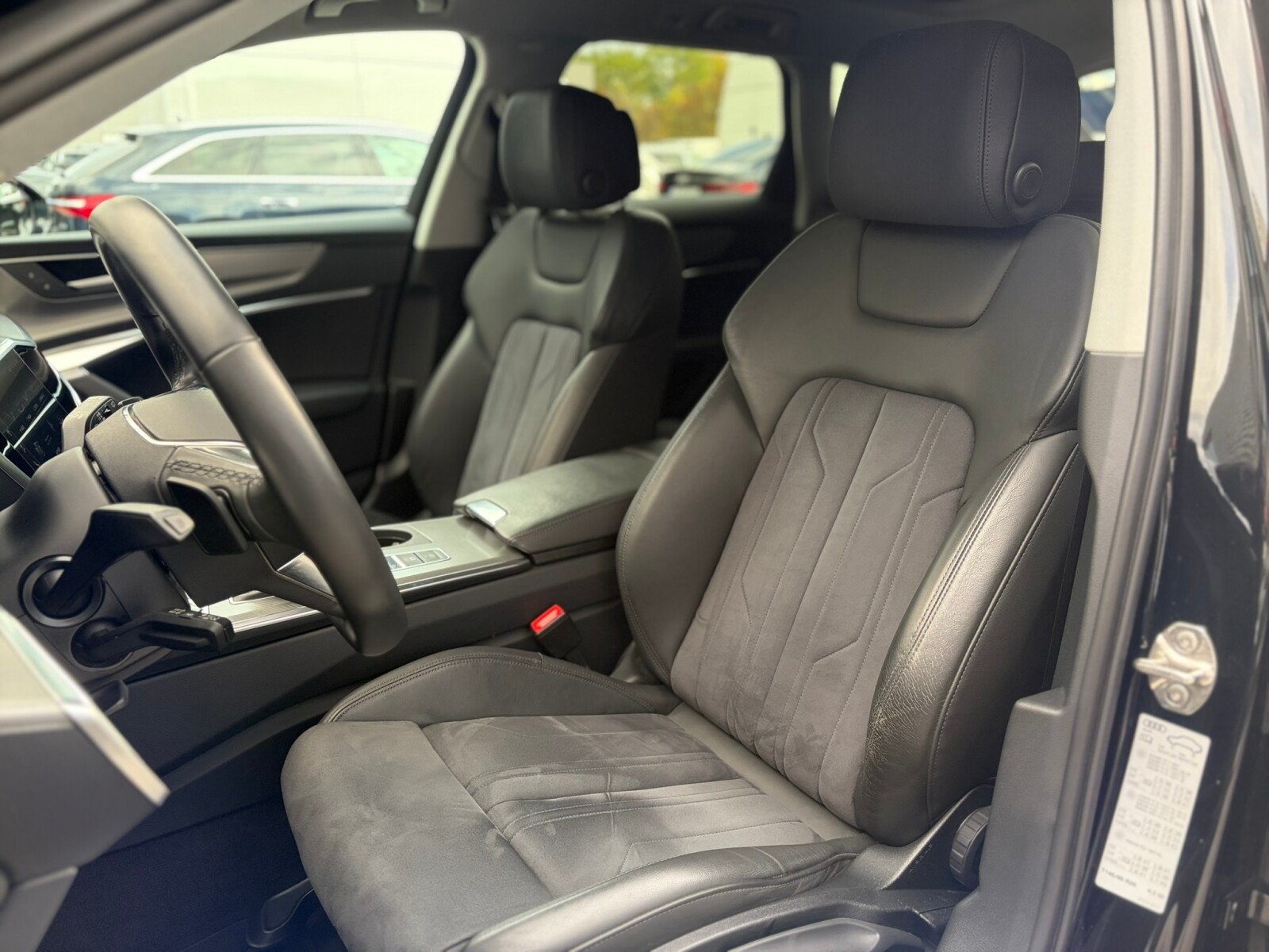 Audi A6 Avant - zdjęcie 21