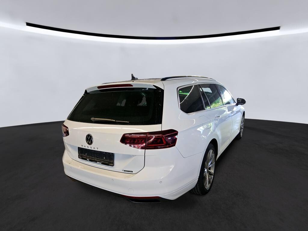 Volkswagen Passat - zdjęcie 4