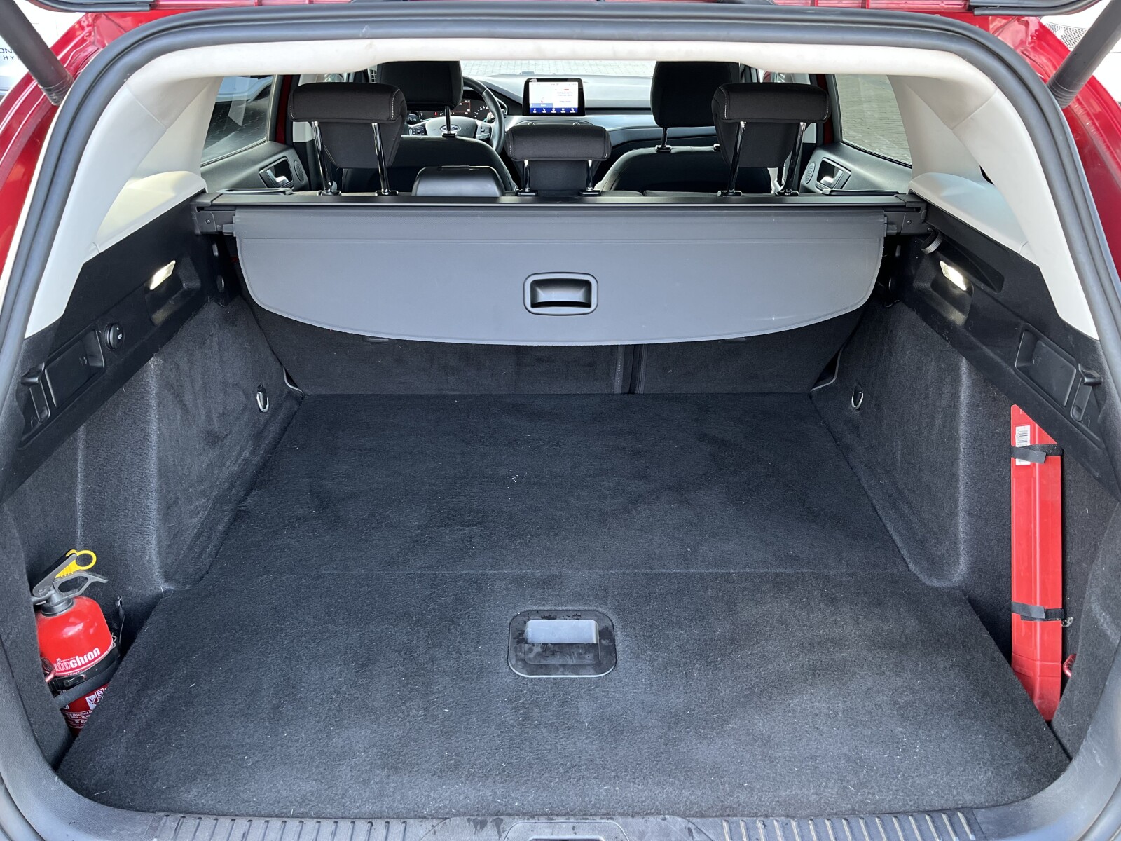 Ford Focus - zdjęcie 16