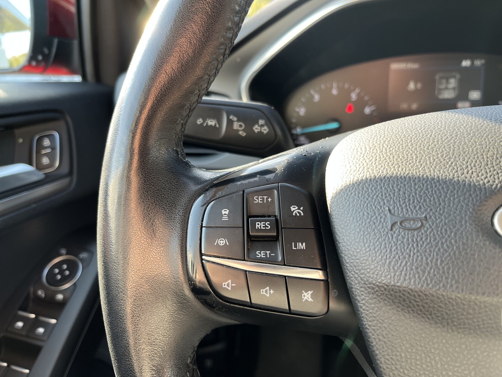Ford Focus - zdjęcie 23