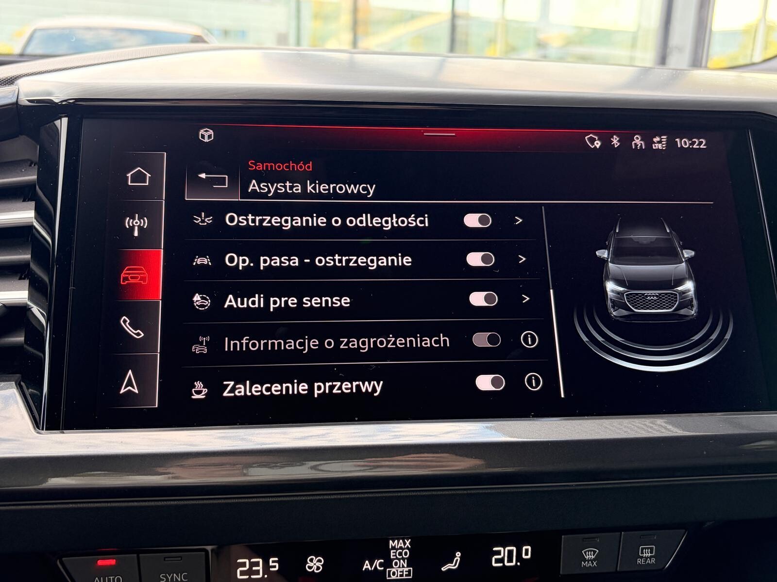 Audi Q4 e-tron - zdjęcie 37