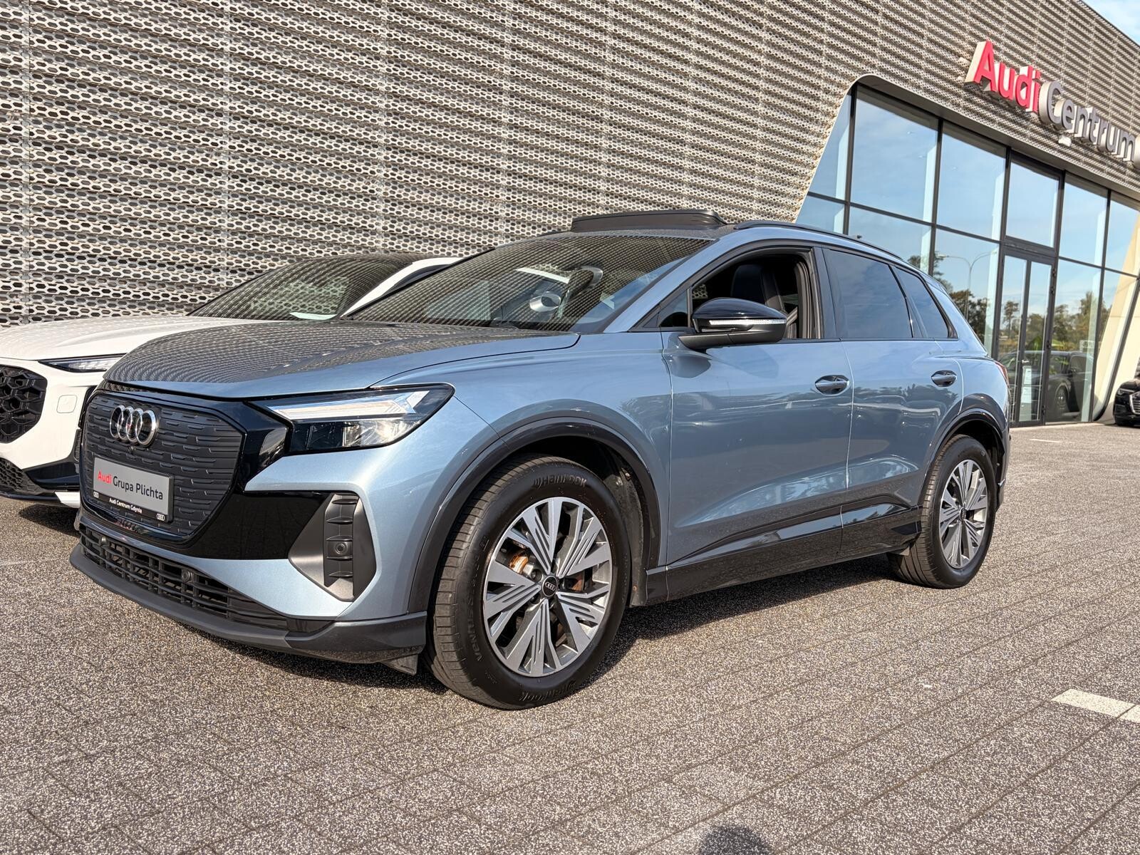 Audi Q4 e-tron - zdjęcie 9