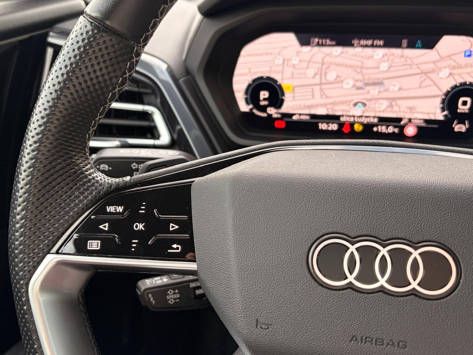 Audi Q4 e-tron - zdjęcie 25